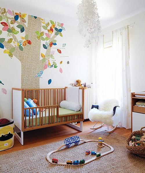  宝宝房间的颜色和玩具 